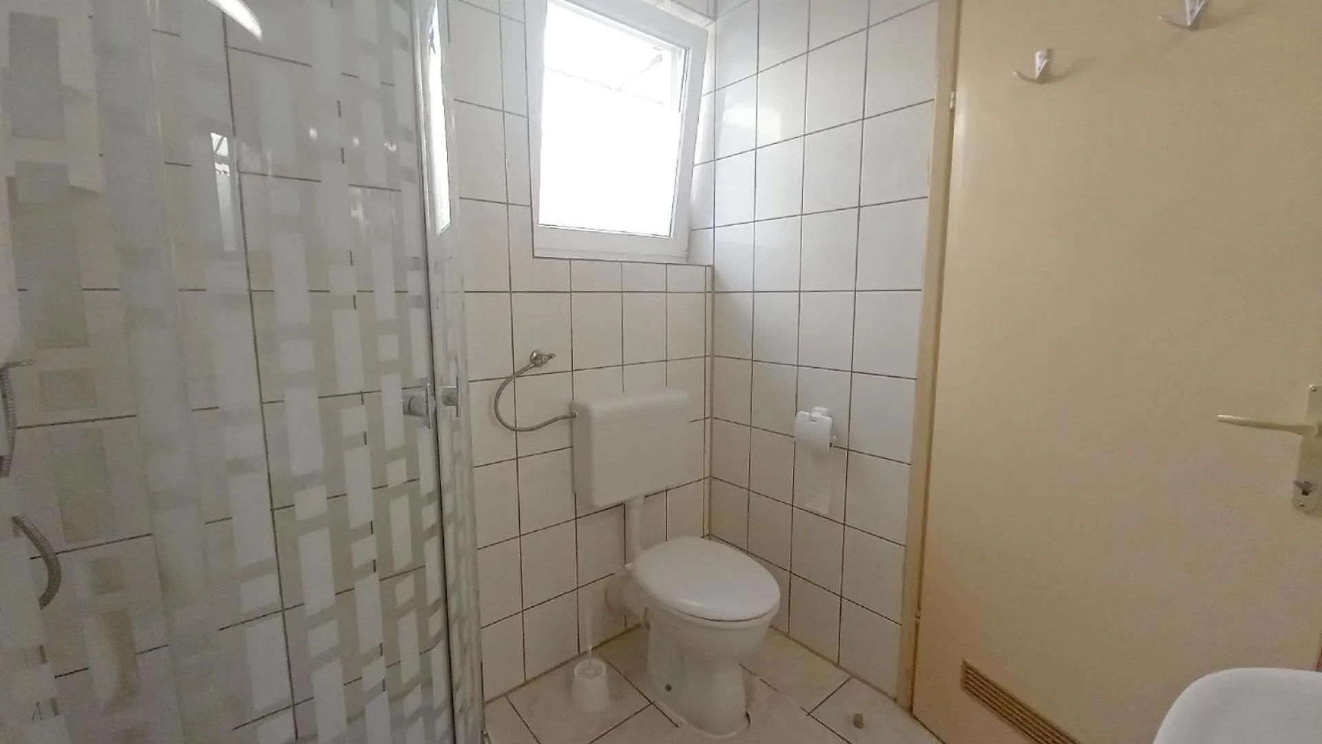 Apartment Tolles Appartement In Pjescana Uvala Mit Garten Und Strand In Der Naehe
