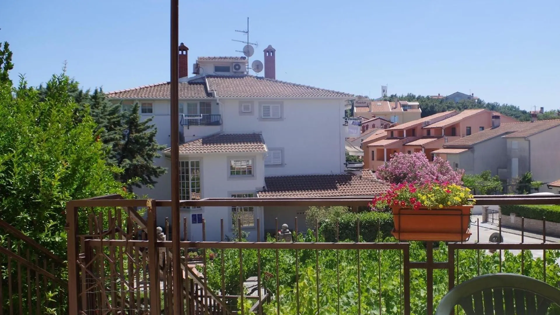 Apartment Tolles Appartement In Pjescana Uvala Mit Garten Und Strand In Der Naehe